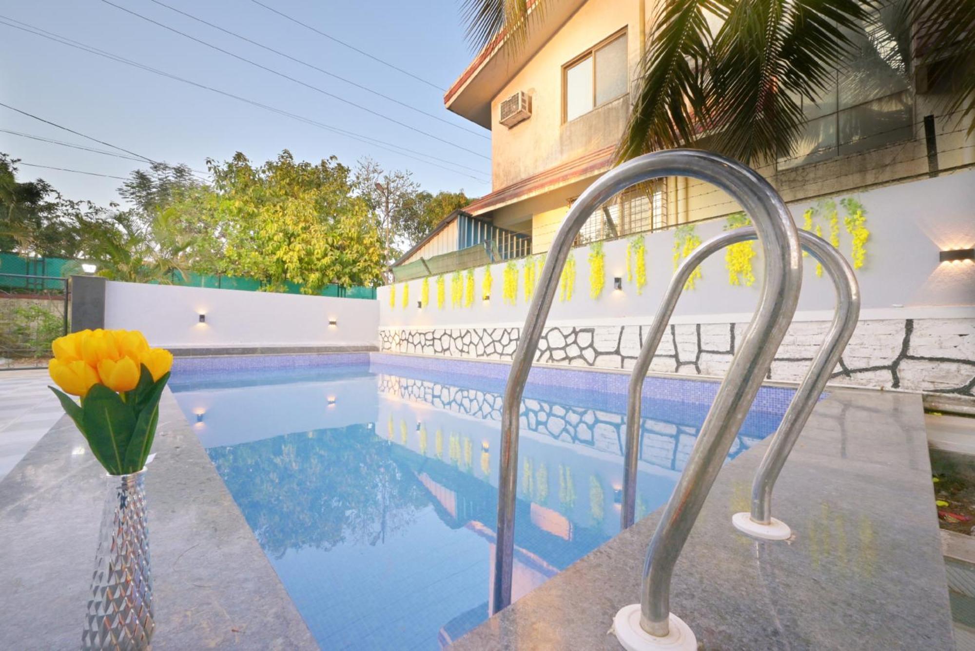 Empyrean Stay Ll 3Bhk Ll Marshall Villa Ll Large Pool Ll Ac Ll 로나발라 외부 사진